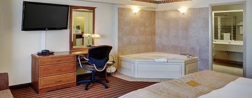 Lakeview Inns & Suites - Brandon Ngoại thất bức ảnh